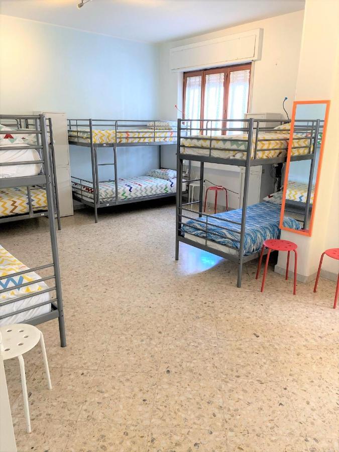 Olive Tree Hostel บารี ภายนอก รูปภาพ