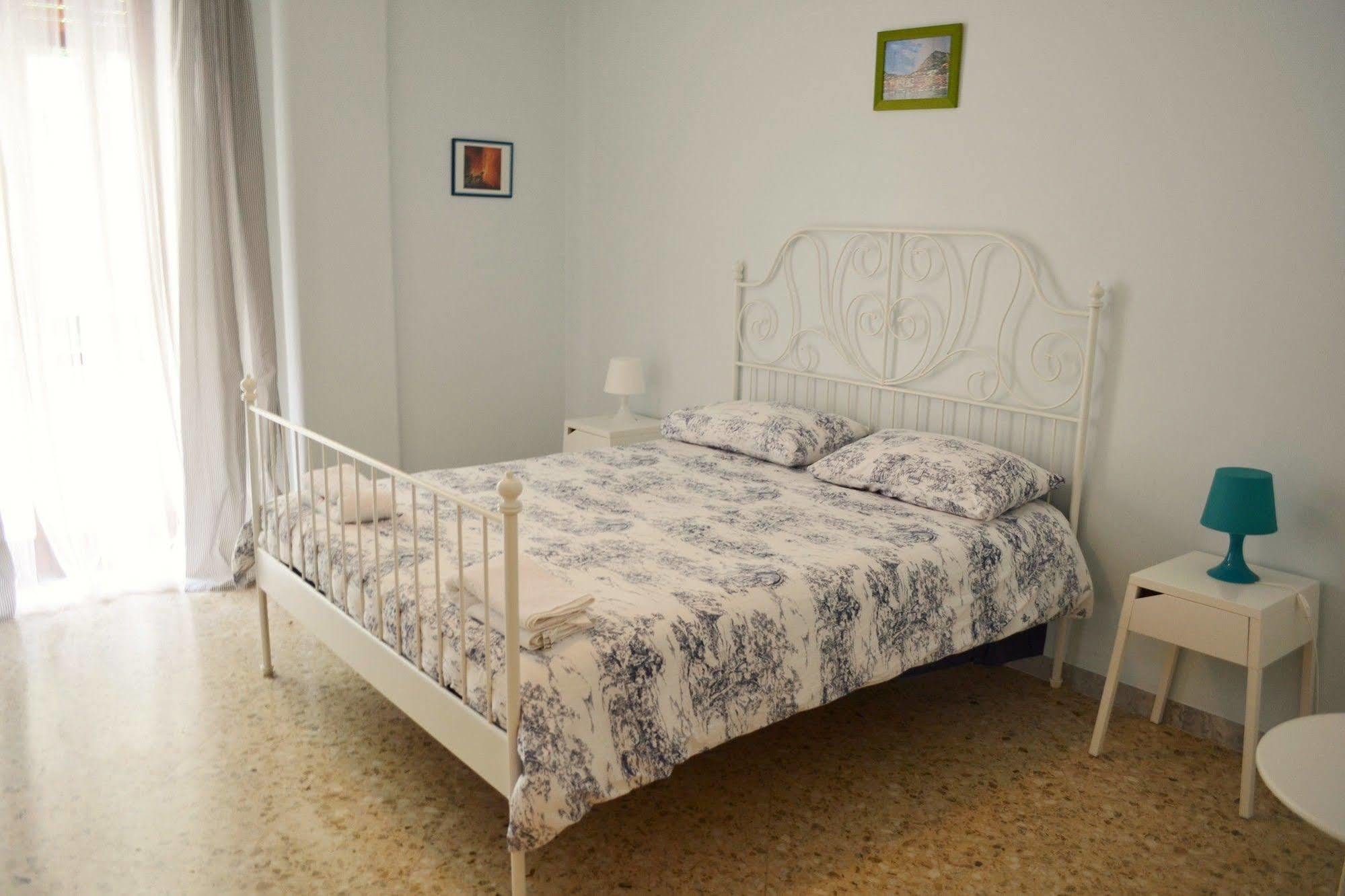 Olive Tree Hostel บารี ภายนอก รูปภาพ
